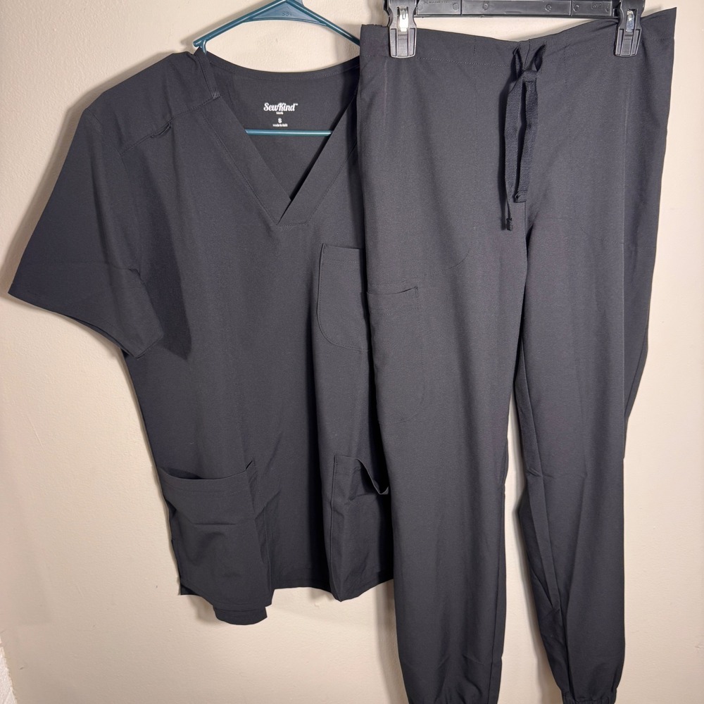SewKind Men's Scrub Set Size Small Black V Neck Top Jogger Pants Medical New